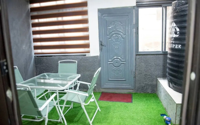 Furnished 3 Bedrooms Apartment With Wifi