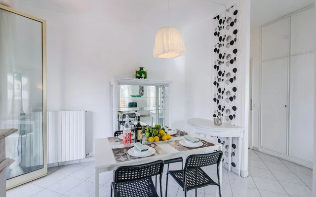 Sanremo Penthouse Market 700m From Sea