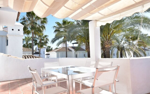 Apartamentos y Casas Serinamar Marbella