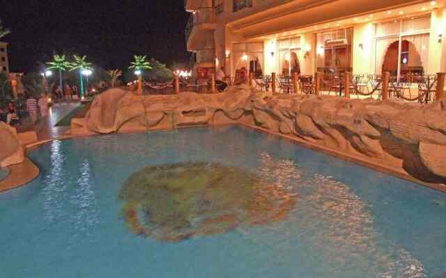 King Tut Aqua Park Beach Resort