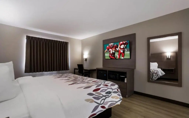 Super 8 by Wyndham Marston