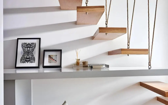 base SUHE Serviced Apartment