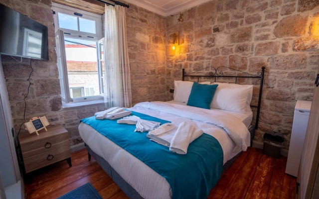 Cunda Alesta Otel