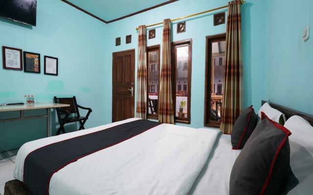 Capital O 93262 Hotel Cherish 2