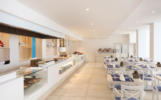 Отель Iberostar Bahía de Palma - Adults Only