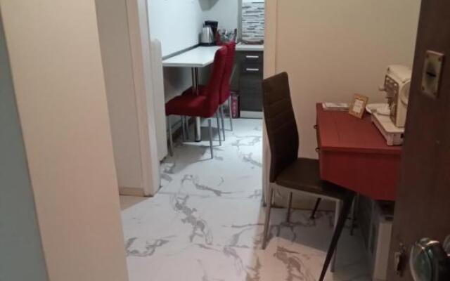 Acropolis within 10min. walk!