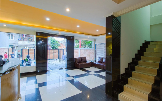 De 80's Ekonomi – Lobby – Jakarta