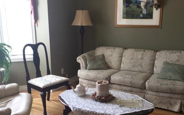 Le Gîte De La Sagouine B&B