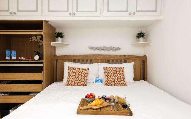 The Gloucester Terrace Abode - EFG