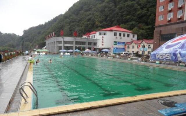 Changbai Mountain International Dong Hot Spring Yingbin Building