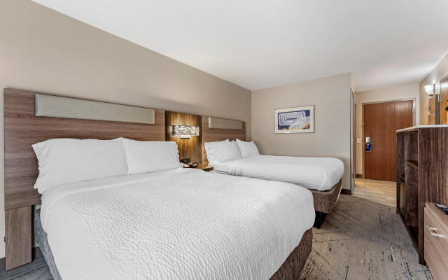 Holiday Inn Express Pittsburgh East - Mall Area by IHG - фото 3