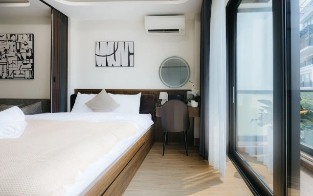 Wisteria Luxury Apartment