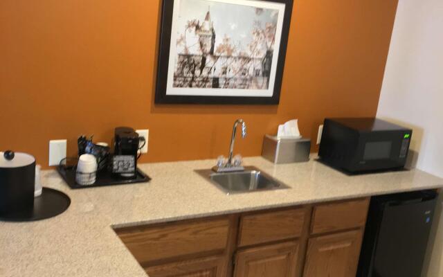 Best Western Falcon Plaza - Bowling Green
