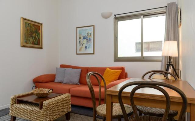 Unique Frug Apartment by TLV2rent