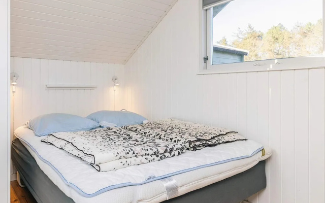 Lovely Holiday Home in Ã…lbÃ¦k near Sea