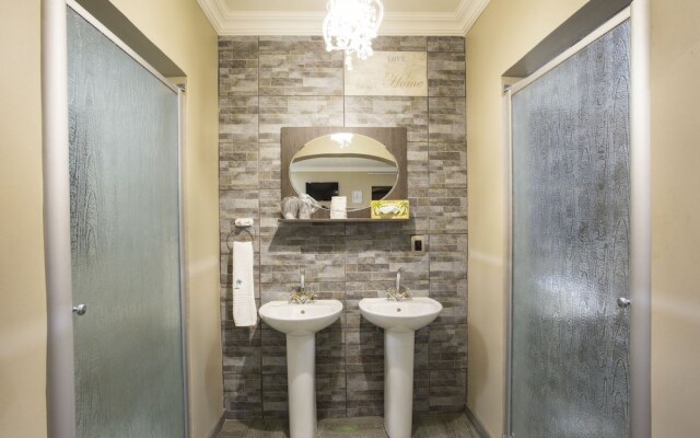 The Royal Palm Bed & Breakfast