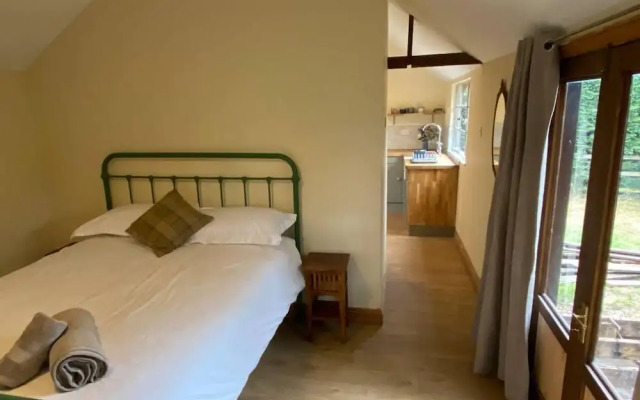Orchard Cabin Herefordshire Wye Valley