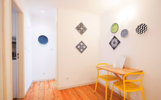 Nomad's Alfama Flats - Typical Street