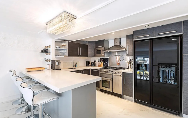 Central London Chic Townhouse