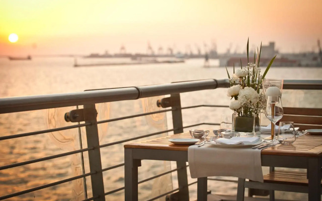 Daios Luxury Living