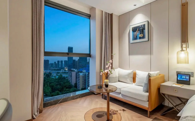 Howard Johnson By Wyndham Life Chenghua Chengdu