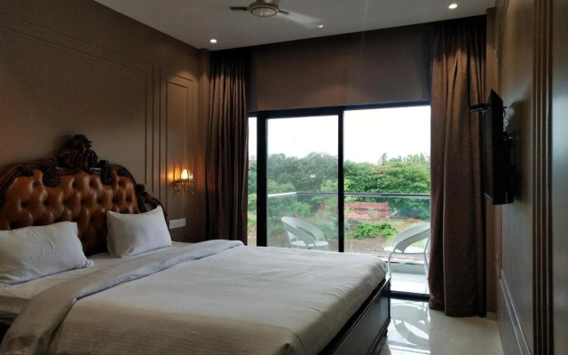 Paramount Riverfront Resort & Spa