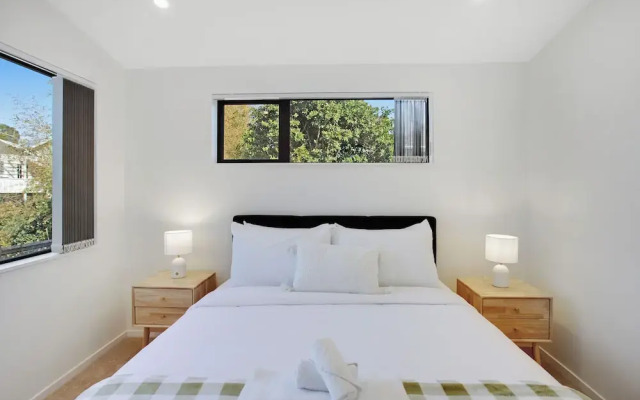 Style Serenity Townhouse with Parking