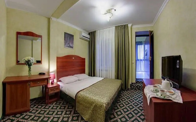 Pirosmani Hotel