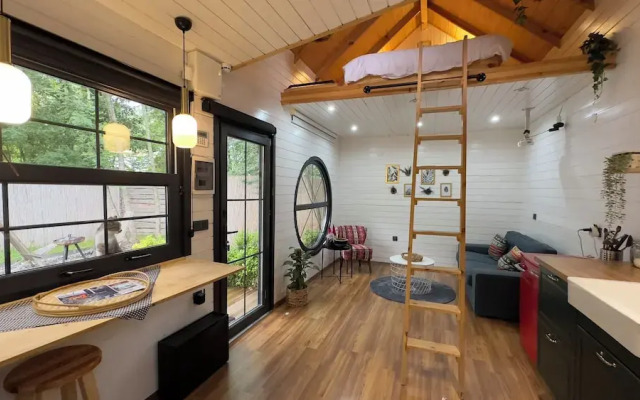Pentalow Cabin