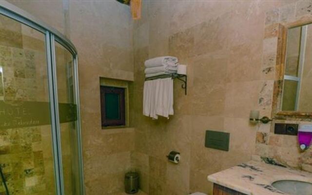 Elysee Cave House