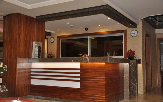 Lavinia Apart Hotel