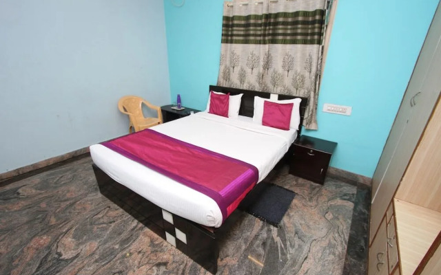 J J Palace By OYO Rooms