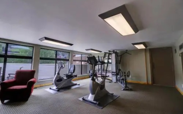 Large, Welcoming Condo With Incredible Views - WL406 by Redawning