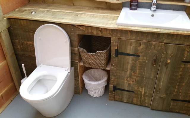 Campfires and Stars Glamping