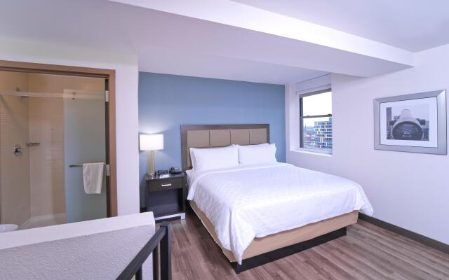 Candlewood Suites Baltimore - Inner Harbor, an IHG Hotel