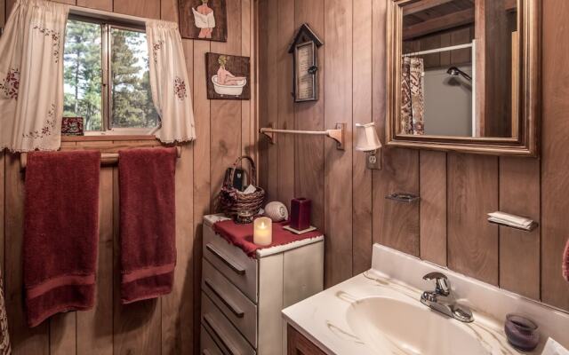 Four Miles - Two Bedroom Cabin