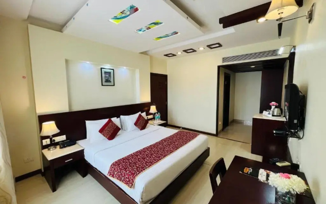 Hotel Abhimaani Vasathi