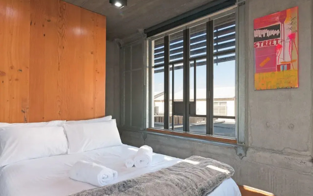 Executive Rental Style House