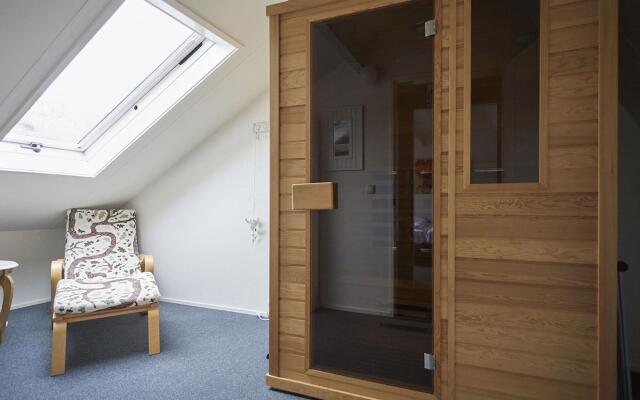 Cozy Holiday Home With Wellness