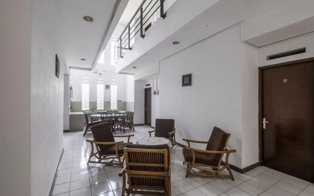 OYO 1608 Feby Maisonatte