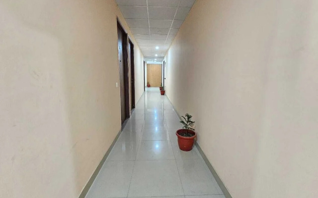Hotel Vistacrest Noida Sector 104