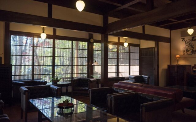 Yufuin Nihon No Ashitaba