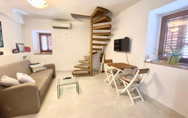 Apartment Center Old Town - 1min to palace