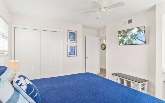 Tranquil Turquoise: Pet Friendly