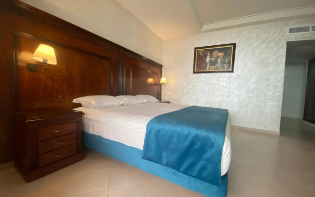 Hotel Azur