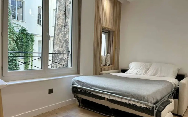 Lavie Maison AC Center of Paris