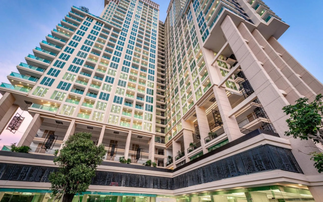 City Garden Tower Luxurious Condominium In The Center Of Pattaya