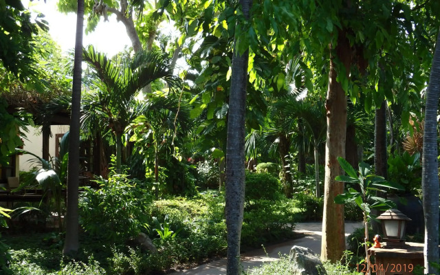 Montien House Chaweng Beach Resort