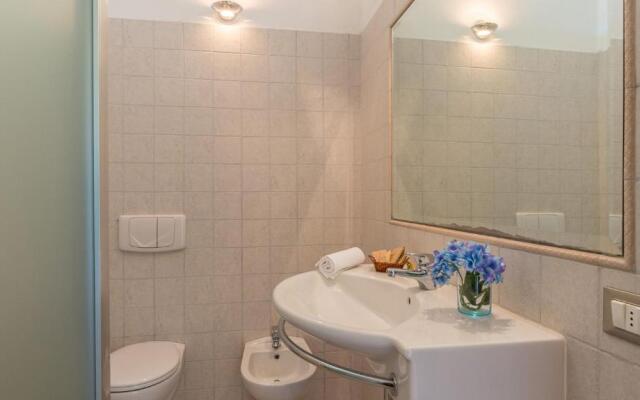 CASALE BROLIO 12&2, Emma Villas