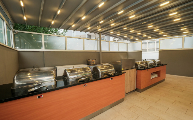 Selen Hotel Icmeler